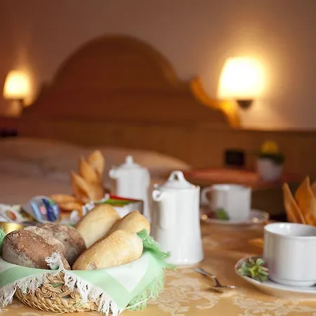 Hotell St. Michael 4*